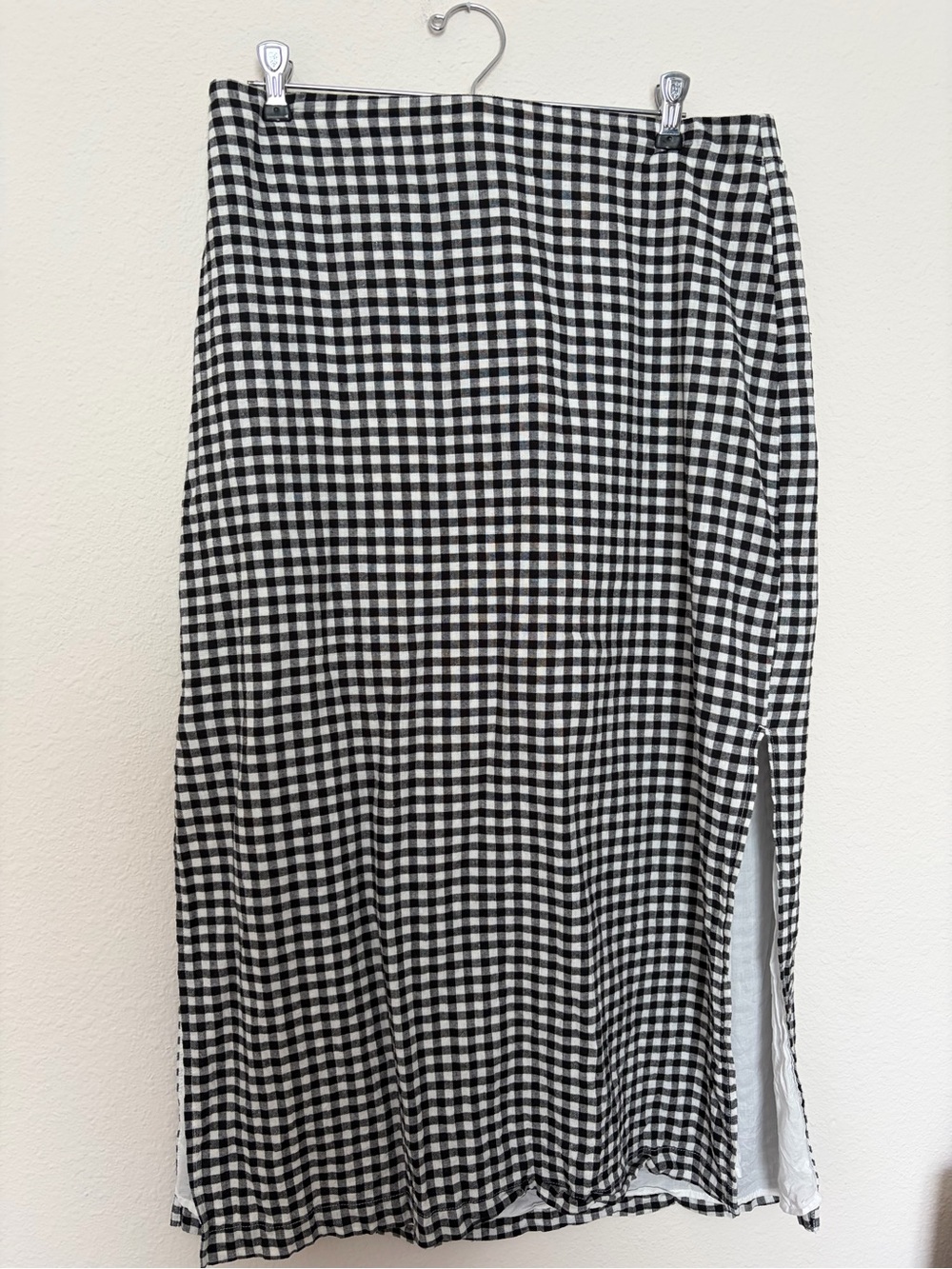 GAP Black and White Gingham Midi Skirt with side slits
